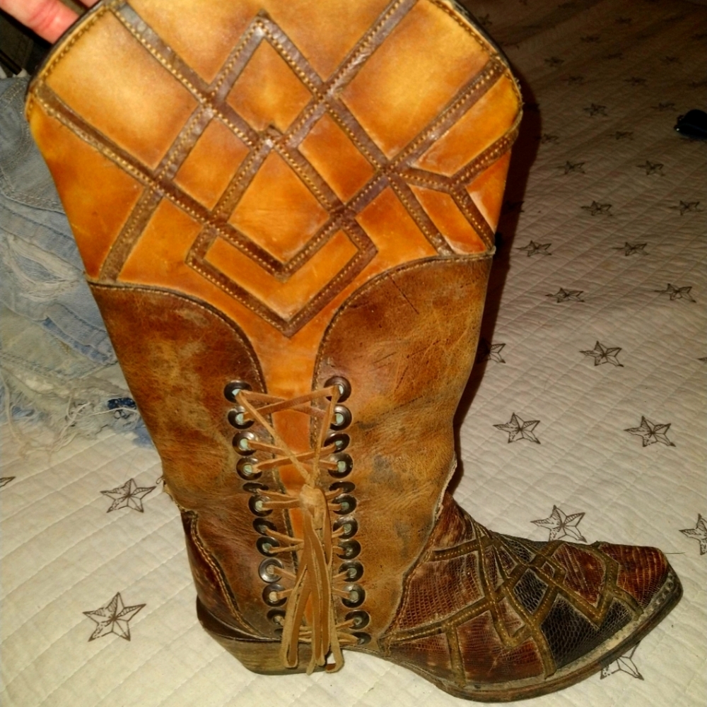 Corral boots
